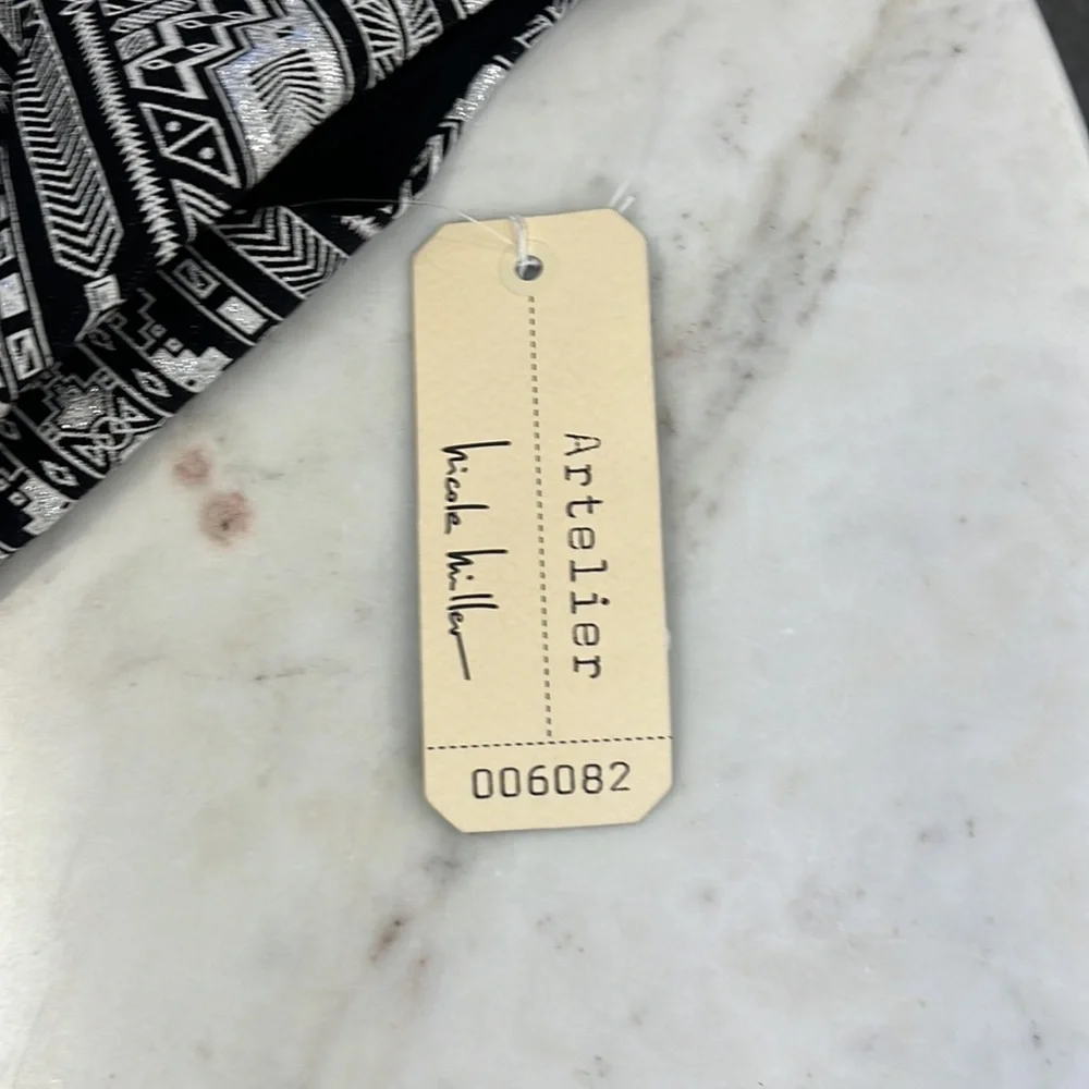 Nicole Miller Artelier Dress. Black White & Silver. Size 2 - Picture 2 of 4